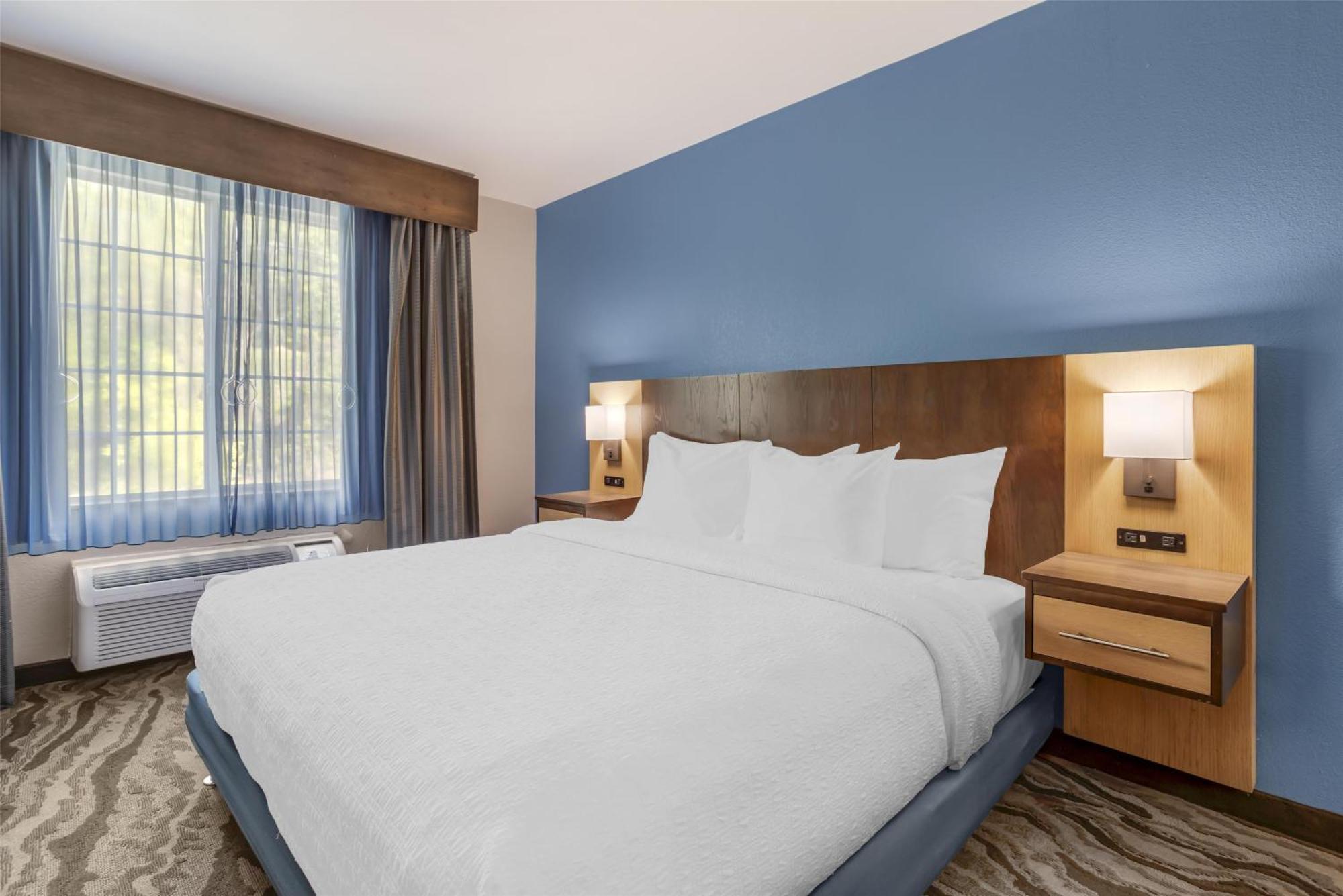 Best Western Plus River Escape Sylva / דילסבורו מראה חיצוני תמונה
